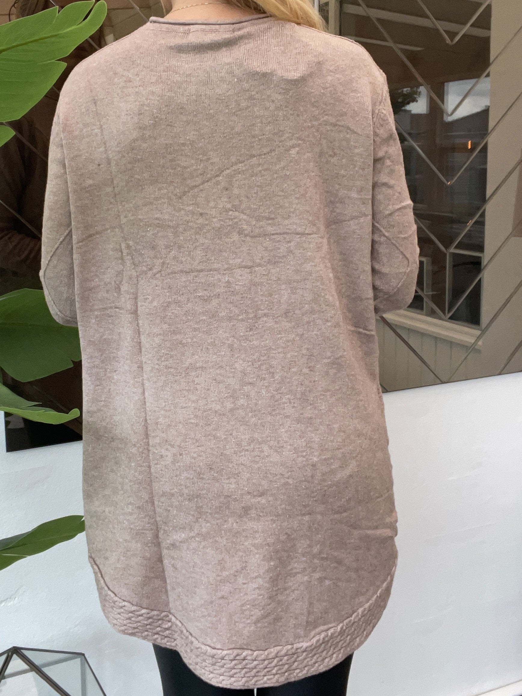 Debbie - Lång blus i mjuk stickning - Grey